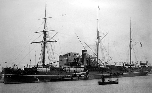 The <em>SS Bokhara</em> at port